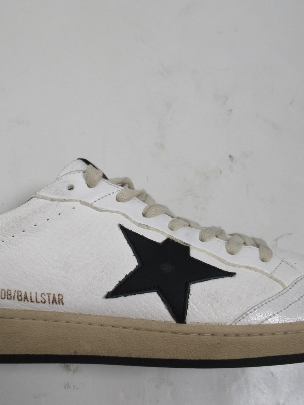 Golden Goose Men's Ball Star Sneaker White Black Size 11 US M / 10 UK / 45 EU